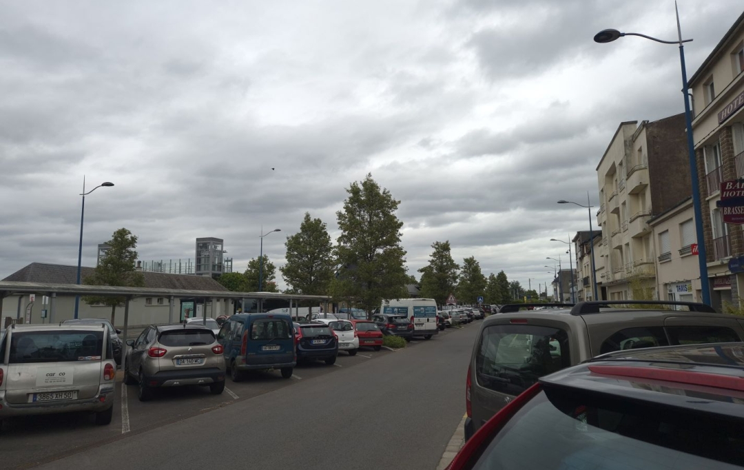 DG IMMOBILIER : Building | VIRE (14500) | 424 m2 | 199 500 € 