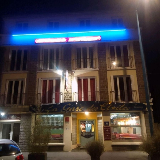 DG IMMOBILIER : Building | VIRE (14500) | 424.00m2 | 212 000 € 
