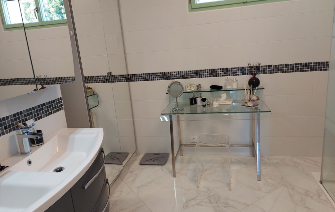 DG IMMOBILIER : House | CAEN (14000) | 210 m2 | 549 500 € 